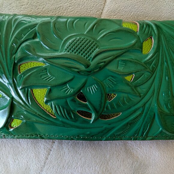 Patricia Nash leather wallet purse NWOT green - Picture 2 of 8